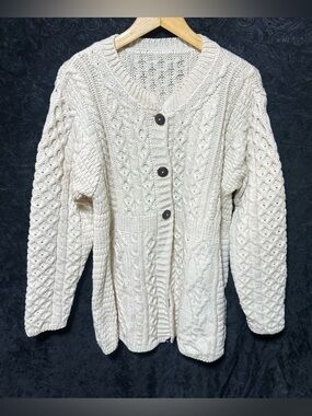NWOT Cream Diamond Irish Knit Button-Front Women's M Sweater Cardigan